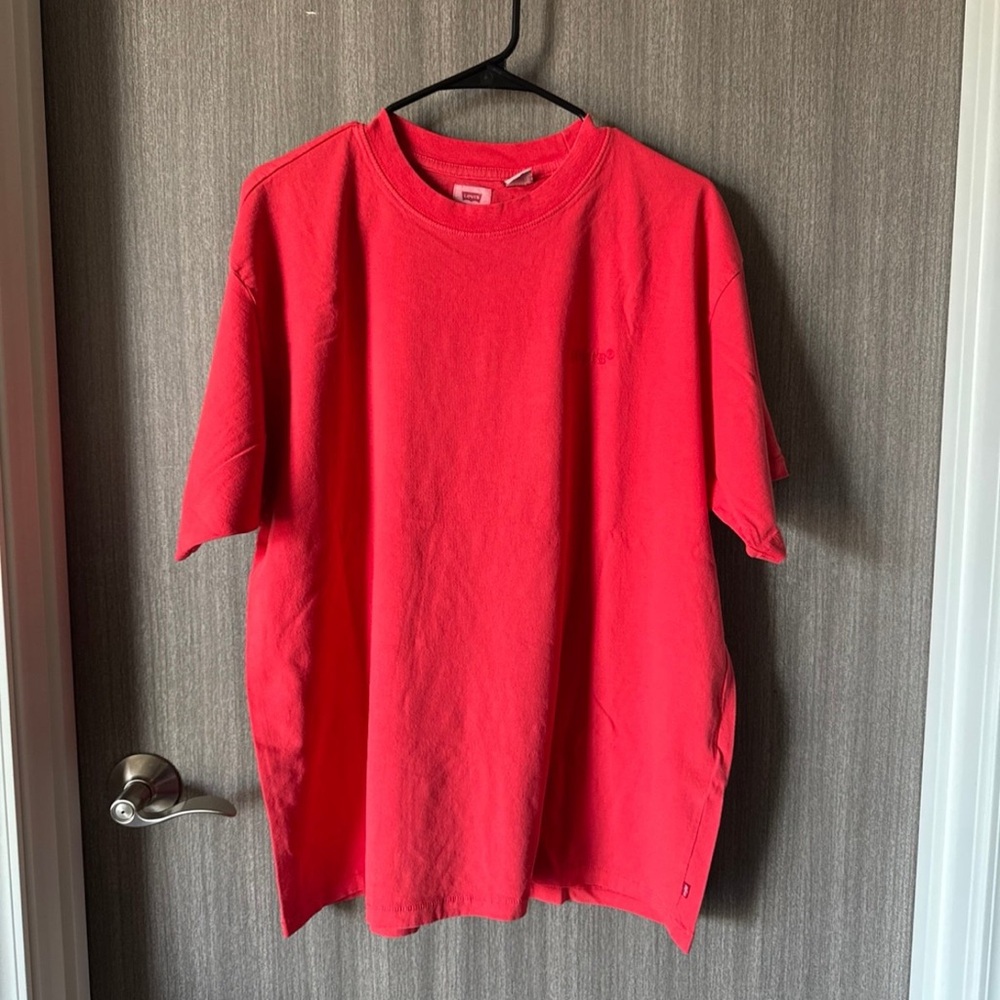 NWOT Levi's shirt